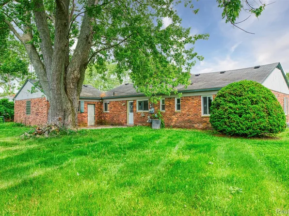 2810 Otsego Rd, Waterford, MI 48328