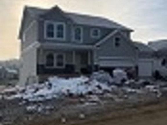 2nd image of 824 N Abigail Ln