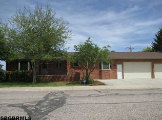 660 19th St, Gering, NE 69341