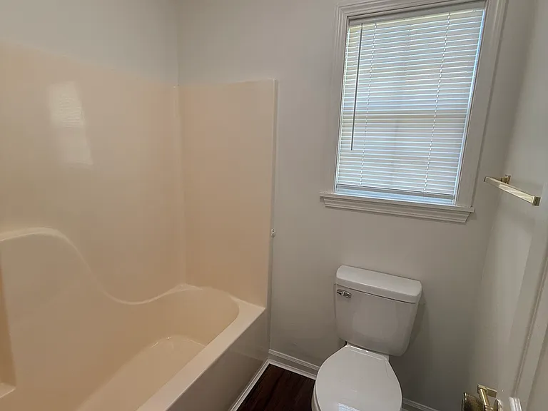 9 Annondale Cv — Photo 12