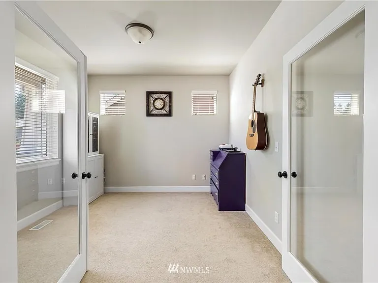 1233 Kiely Dr SE — Photo 8