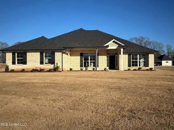 7810 Mary McCoy Dr, Horn Lake, MS 38637