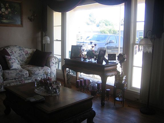Beautiful Picture Window w/hard wood floors