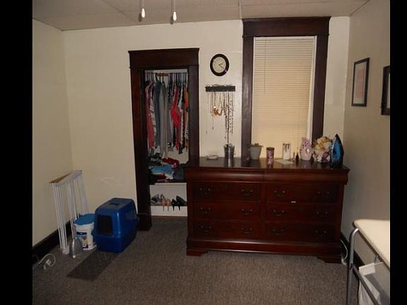 4th image of 928 W Neely Ave