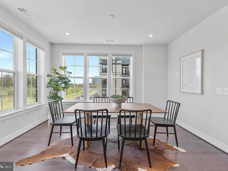 2320 Field Point Rd #4-304 — Photo 5