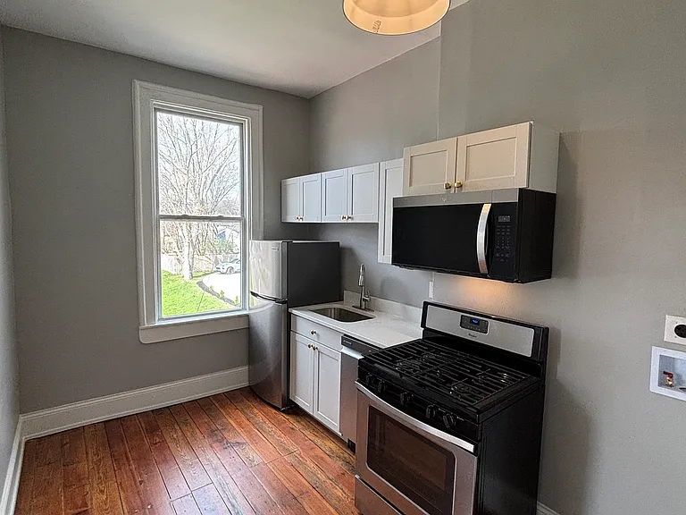 1132 Banklick St #4 — Photo 2