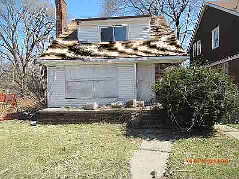 18456 Hickory