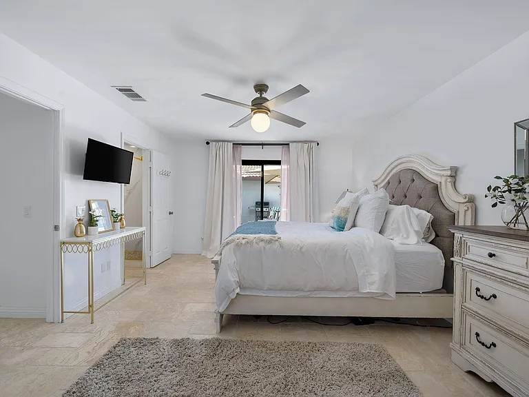 54025 Avenida Alvarado — Photo 16