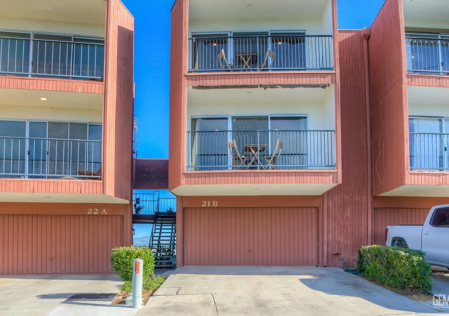 Park Place Condo — Photo 2