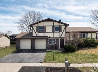 721 Arizona Pass, Elk Grove Village, IL 60007