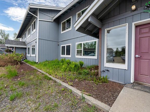 3rd image of 193 Palace Cir #C5