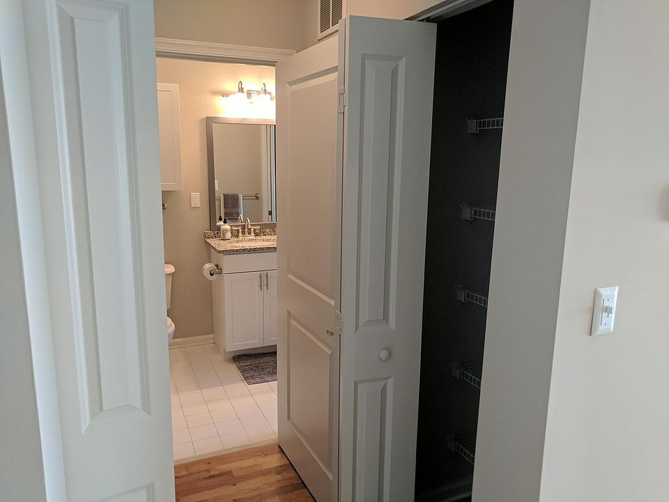 1st image of 1101 S Joyce St APT 2323