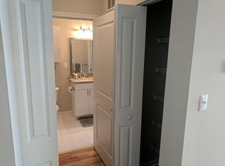1101 S Joyce St APT 2323, Arlington, VA 22202