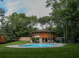 31 Dogwood Ln, Sag Harbor, NY 11963