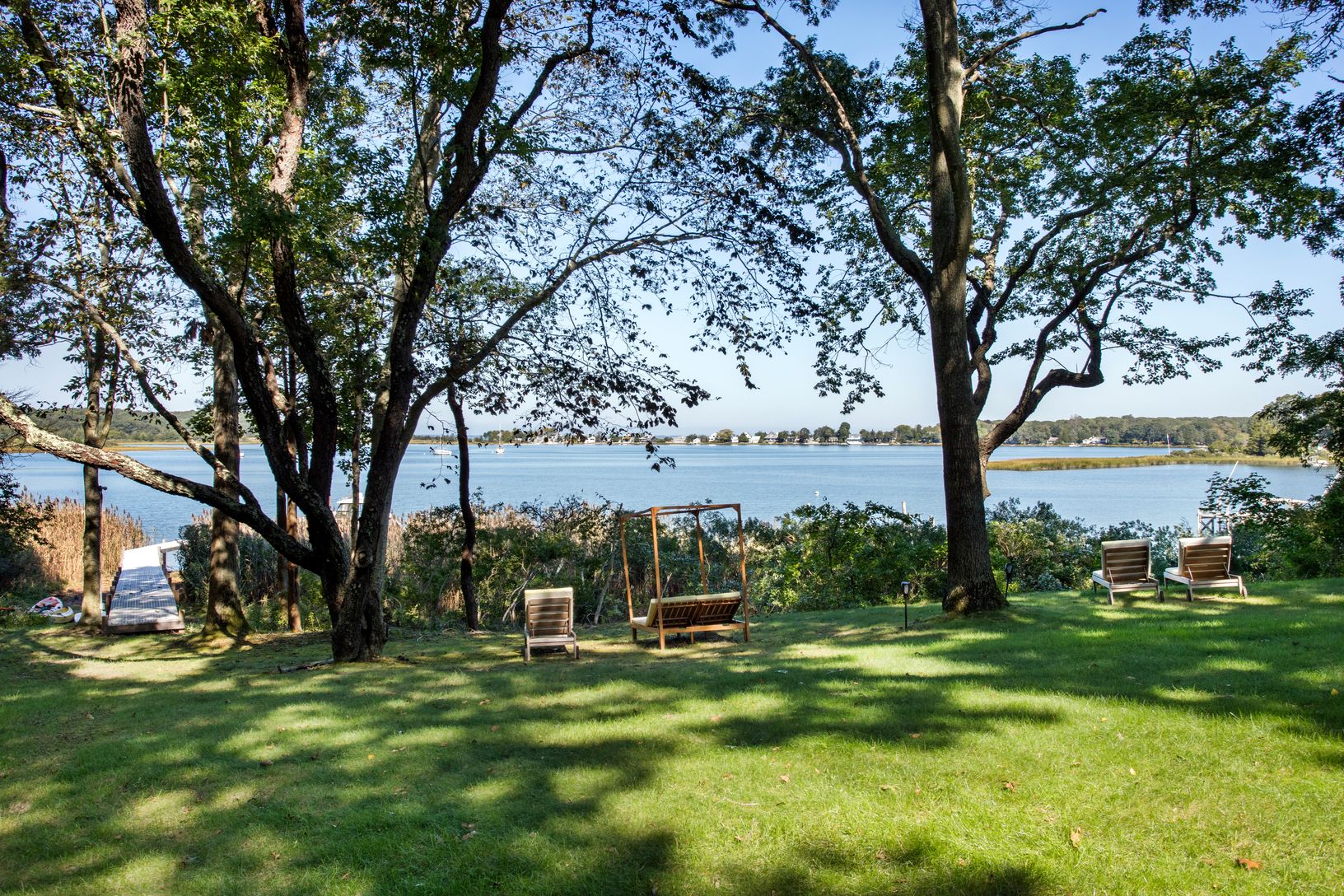  Offering So Much + Waterside Lavish Lawn