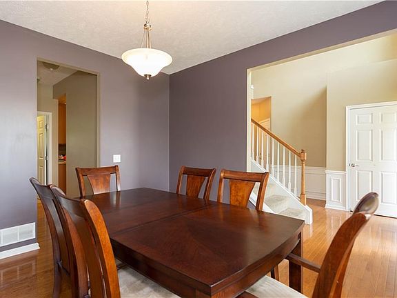 4th image of 5217 Kenton Ln