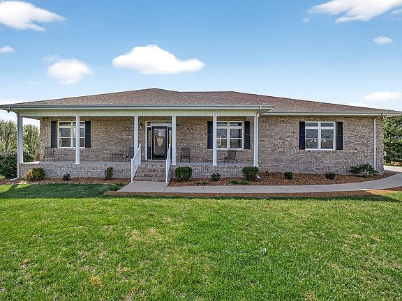 3rd image of 450 Low Gap Rd