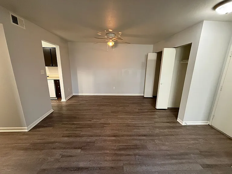 Foxfire West Apartments — Photo 27