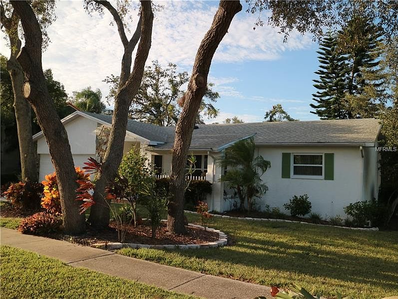 2nd image of 1040 Jamaica Way