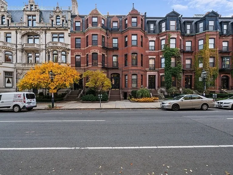 320 Commonwealth Ave #21 — Photo 17