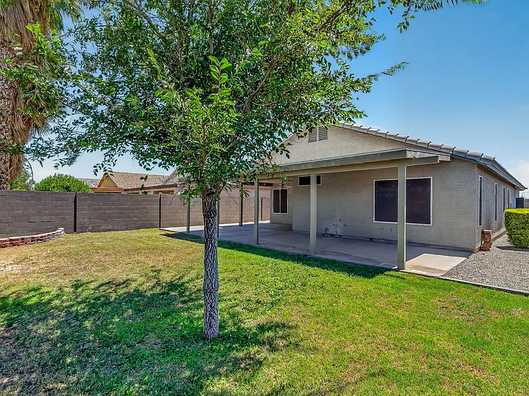 15542 N 136th Ln — Photo 38
