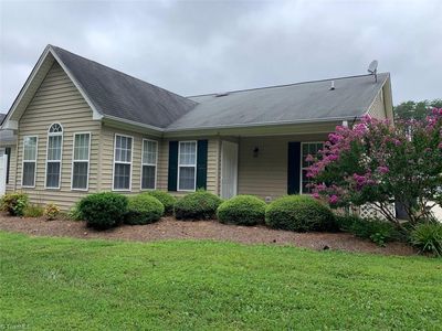 230 Summit Ct UNIT 2, Walnut Cove, NC, 27052