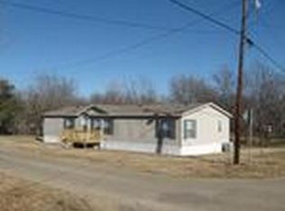 219 S Greenville St, Wolfe City, TX 75496