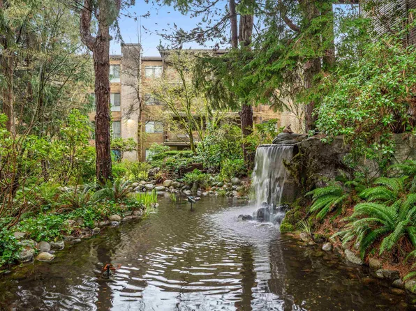 10662 151a St #302, Surrey, BC V3R 8T3