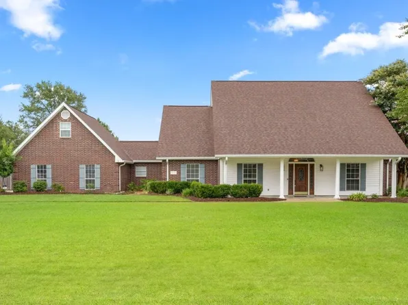 7113 Windmill Ln, Lake Charles, LA 70605