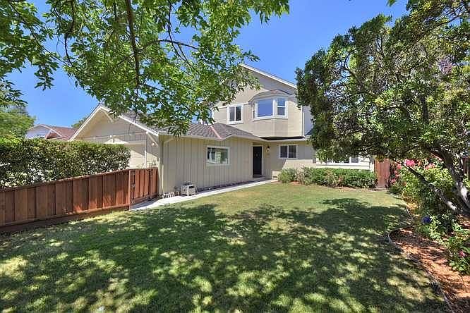 1st image of 230 Davenport Way