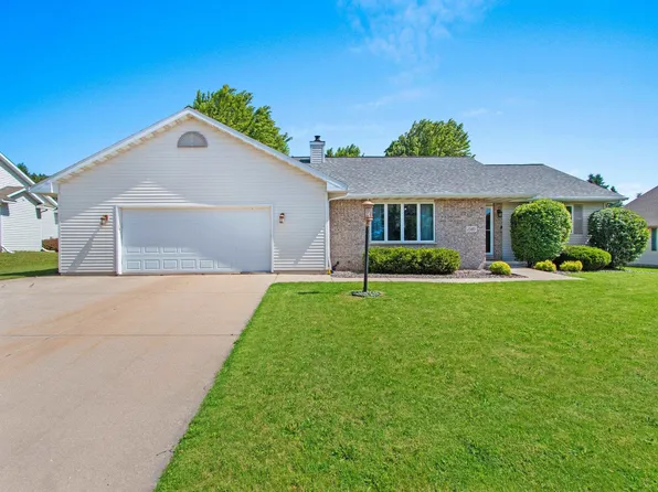 1585 Weatherstone Trl, De Pere, WI 54115