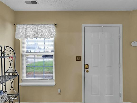 4th image of 3121 Pine Trace Ct