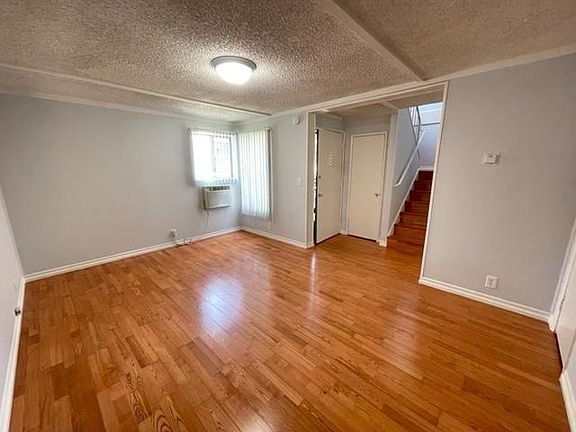 3rd image of 180 E Fillmore St #180
