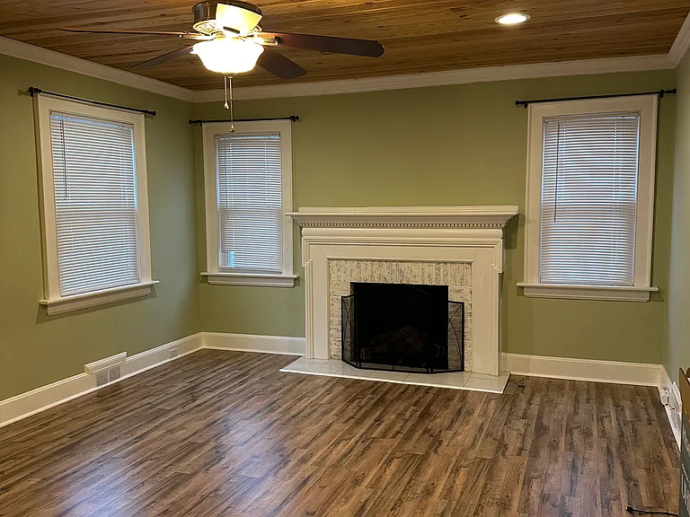 3817 High St — Photo 2