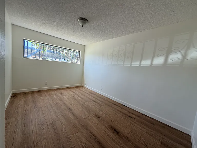 6038 Gallant St — Photo 5
