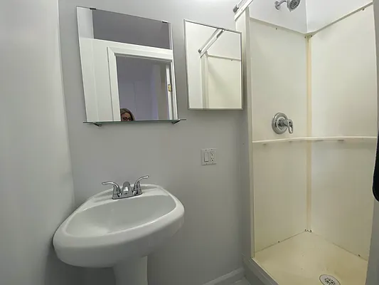 Rented by Urban Real Estate Property Group Inc | media 9