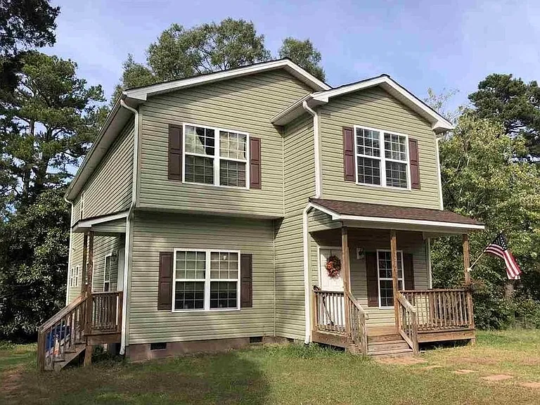 Modern 2016-built duplex in a quiet Lakewood neighborhood just minutes from Duke University and Downtown Durham