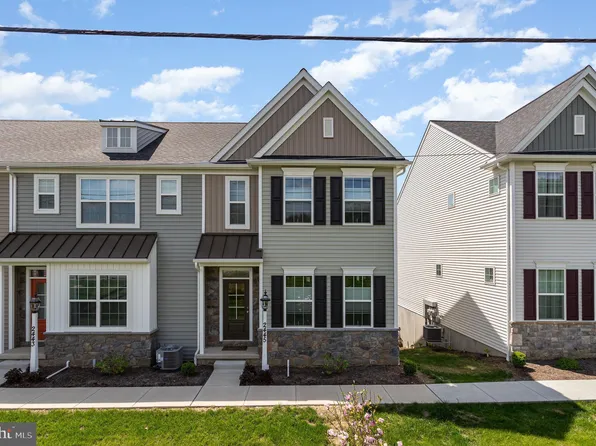 2445 Artesian Way, Lancaster, PA 17601