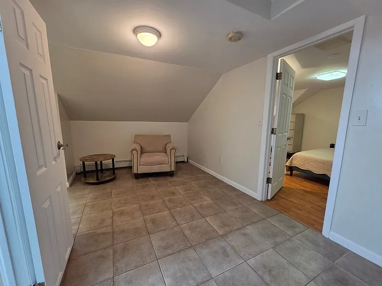 509 Saint Pauls Ave #2 — Photo 6