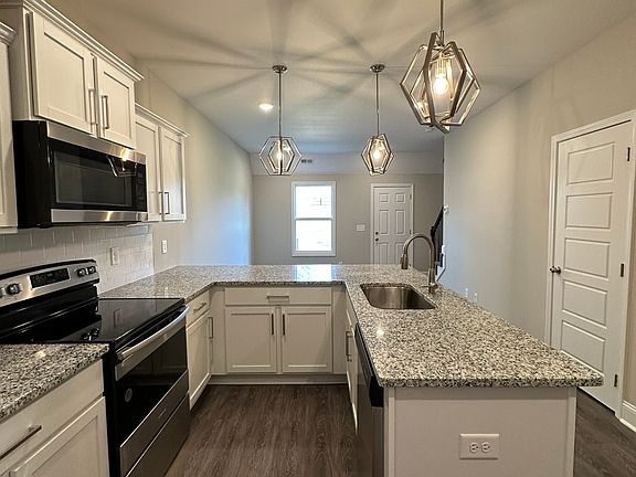 4th image of 119 W Rossview Rd #3