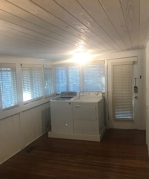 1608 Saint Ann St — Photo 13
