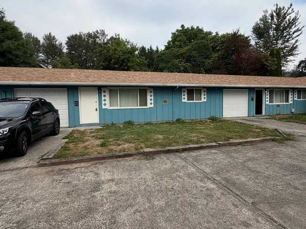 97 Donation St APT 2, Kelso, WA 98626