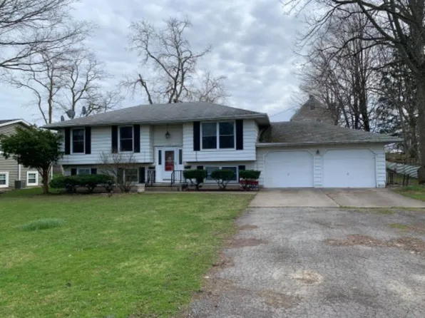 435 Onondaga St, Lewiston, NY 14092