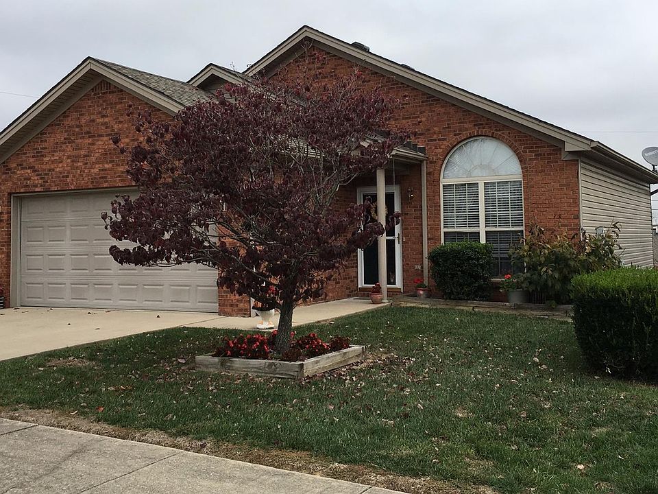 1st image of 105 Yorkshire Dr