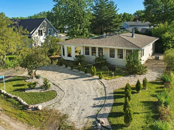 3003 Lakeshore WAY, Twin Lakes, WI 53181