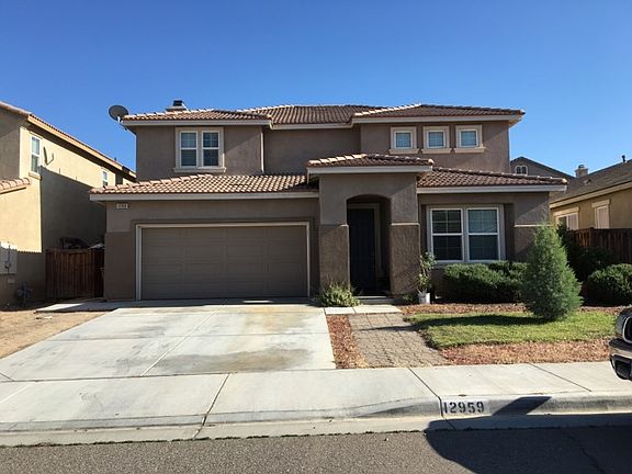 4th image of 12959 Clovis Ct