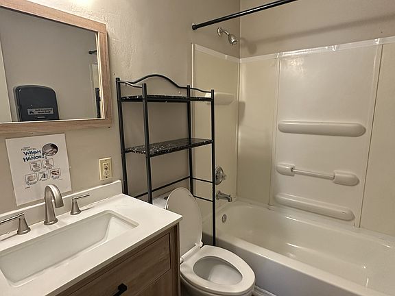3rd image of 3501 Beeler Ave