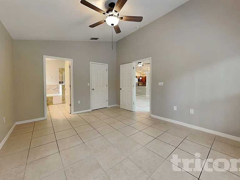 2517 Clareside Dr — Photo 10