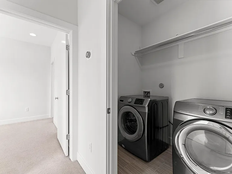2909 Gillespie St #A — Photo 23