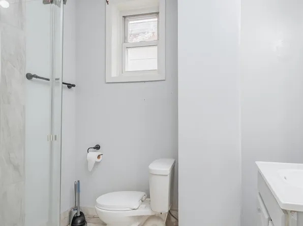 37 Pamrapo Avenue image 12 of 13